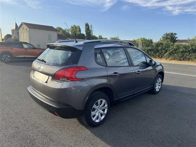 Peugeot 2008 image 3