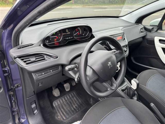 Peugeot 208 image 6