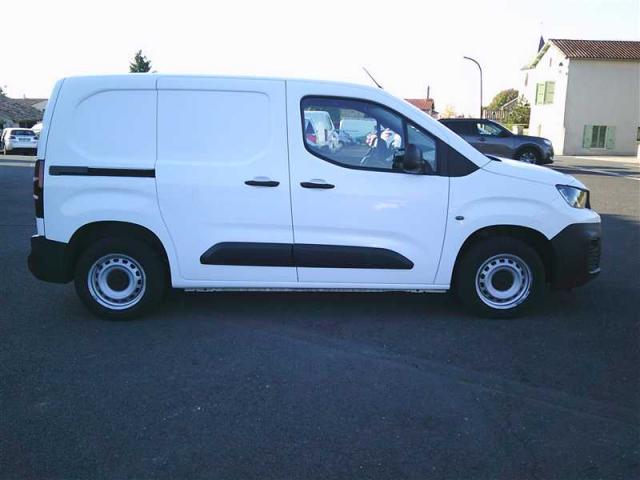 Peugeot Partner image 2