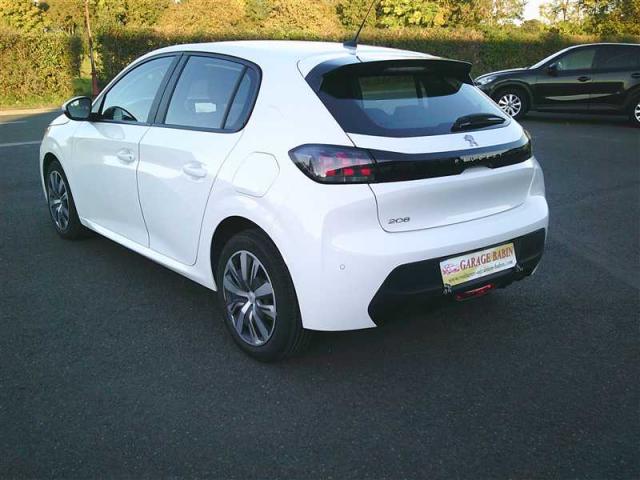 Peugeot 208 image 2