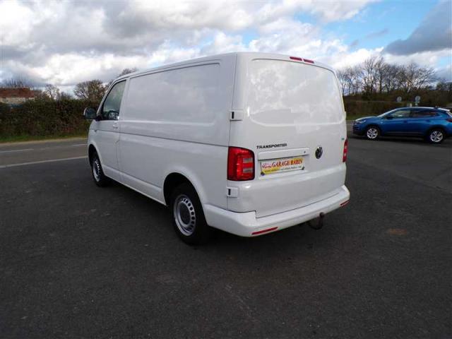 Volkswagen Transporter image 7