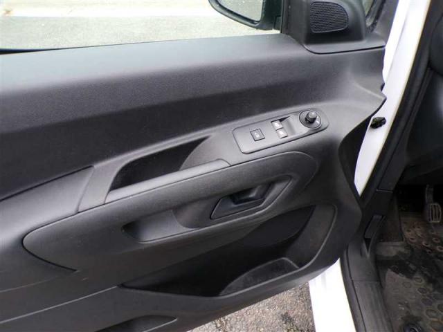 Peugeot Partner image 8