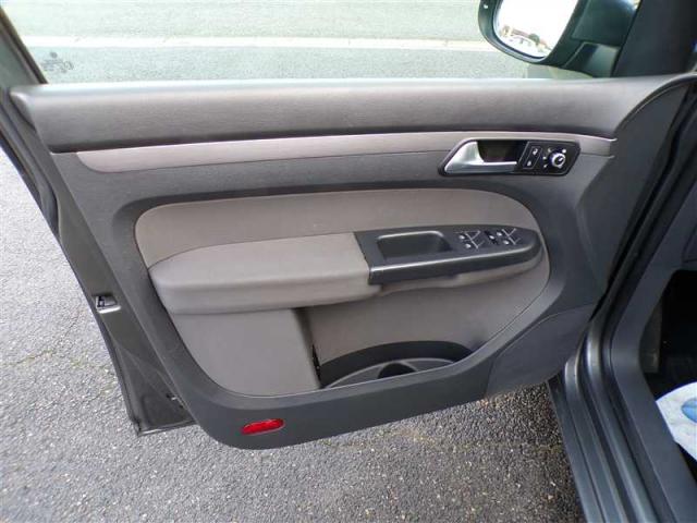 Volkswagen Touran image 8