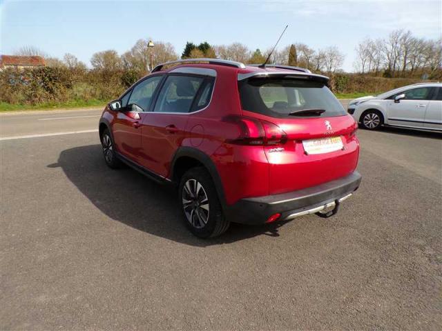 Peugeot 2008 image 3