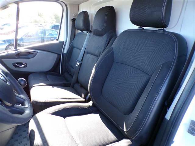 Renault Trafic image 3