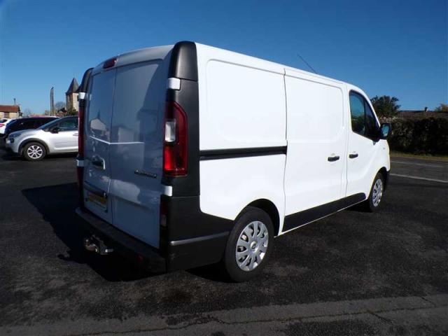 Renault Trafic image 1
