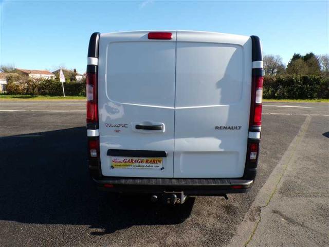 Renault Trafic image 2