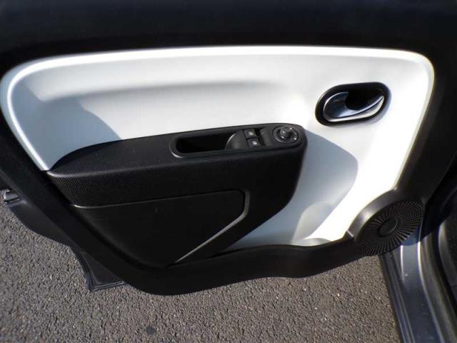 Renault Twingo image 8