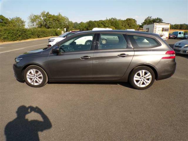 Peugeot 308 image 2