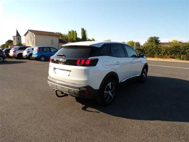 Peugeot 3008 image 3