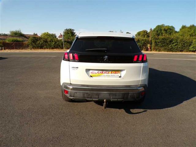 Peugeot 3008 image 1