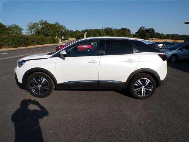 Peugeot 3008 image 2