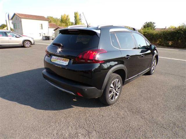 Peugeot 2008 image 8