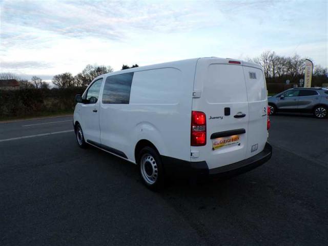 Citroen Jumpy image 2