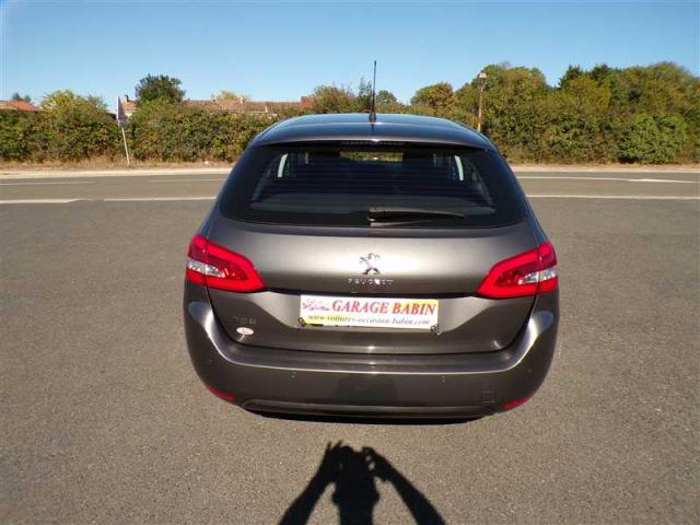 Peugeot 308 image 9