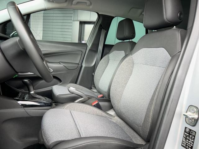 Opel Crossland image 1