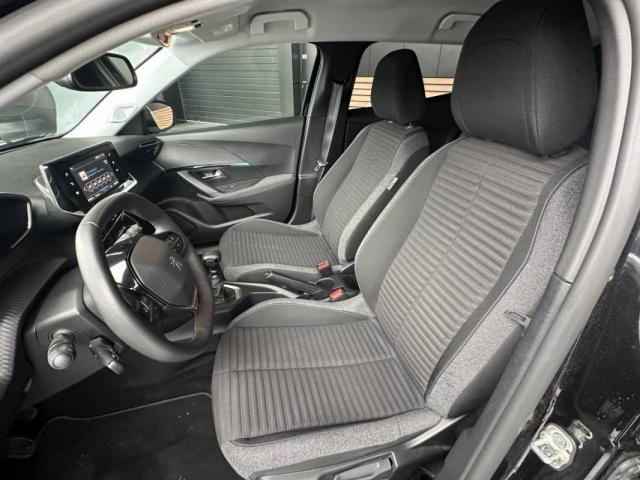 Peugeot 2008 image 7