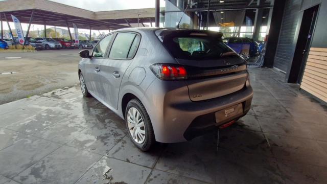 Peugeot 208 image 3
