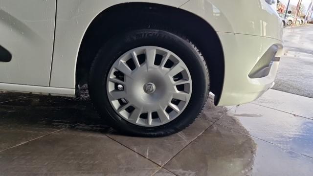 Opel Combo image 3