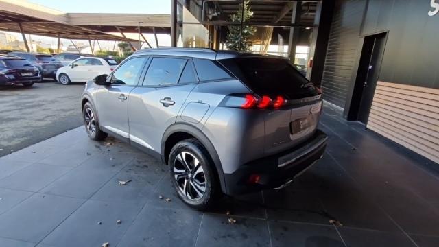 Peugeot 2008 image 2