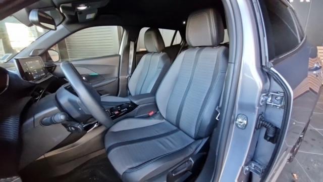 Peugeot 2008 image 8