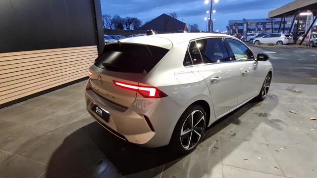 Opel Astra image 9