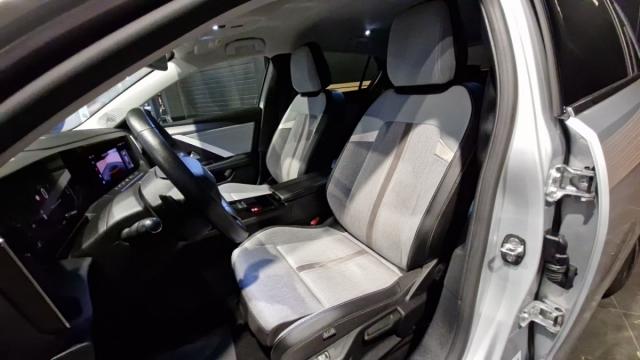 Opel Astra image 2