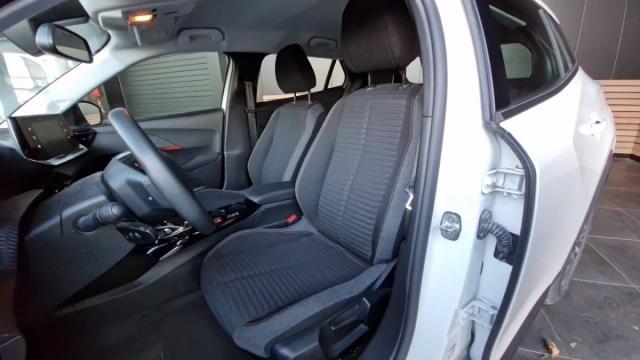 Peugeot 2008 image 5