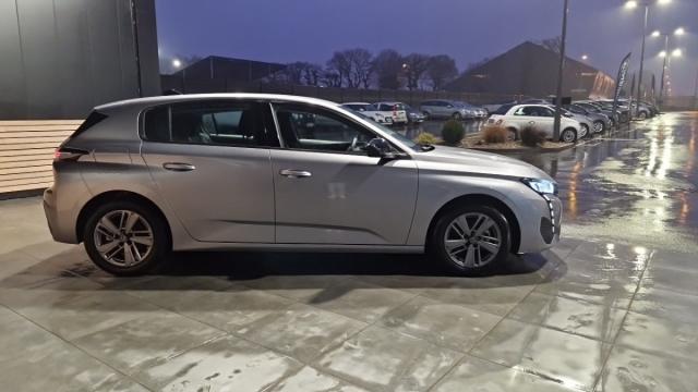 Peugeot 308 image 9