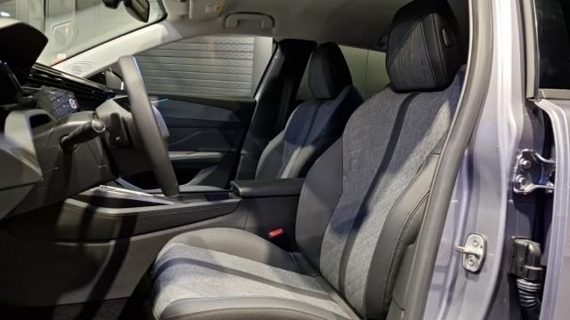 Peugeot 408 image 6