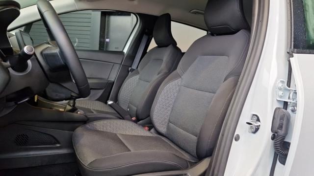 Renault Clio image 9