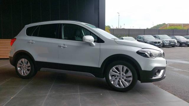 Suzuki S-Cross image 1