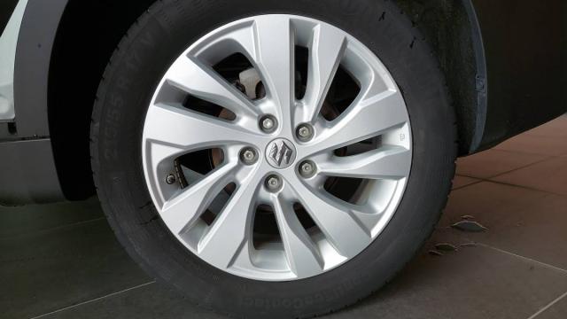 Suzuki S-Cross image 7