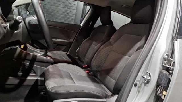 Renault Clio image 6