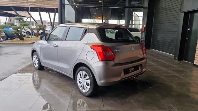 Suzuki Swift image 7