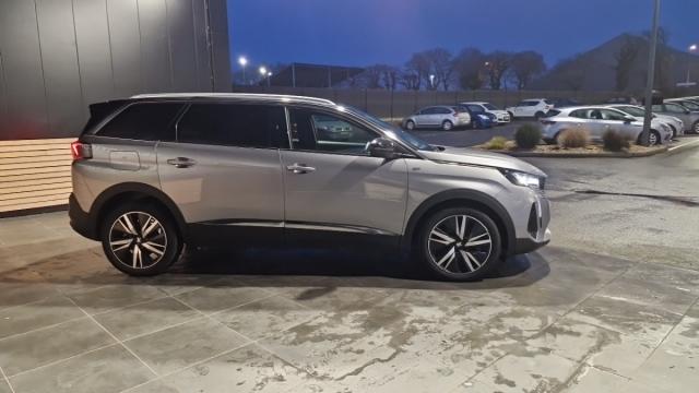 Peugeot 5008 image 4