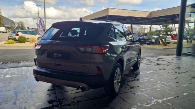 Ford Kuga image 9