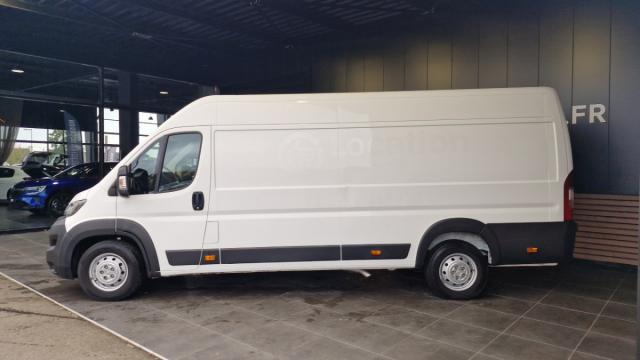 Peugeot Boxer image 2