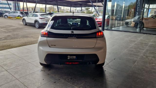 Peugeot 208 image 1