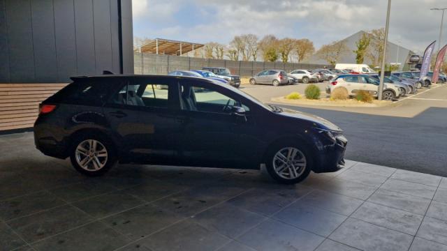 Toyota Corolla Touring Sports image 2