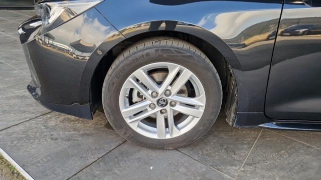 Toyota Corolla Touring Sports image 3