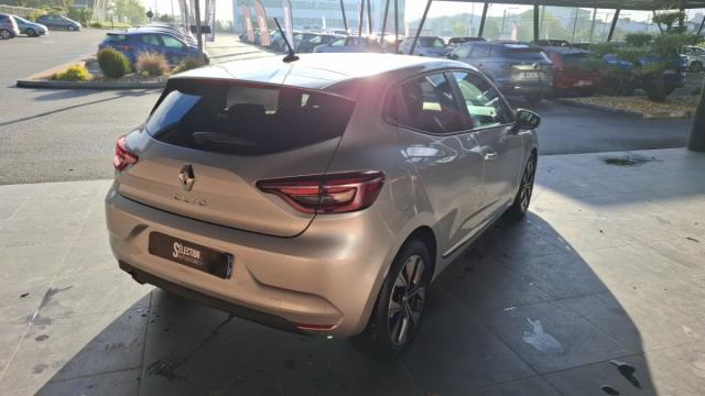 Renault Clio image 8