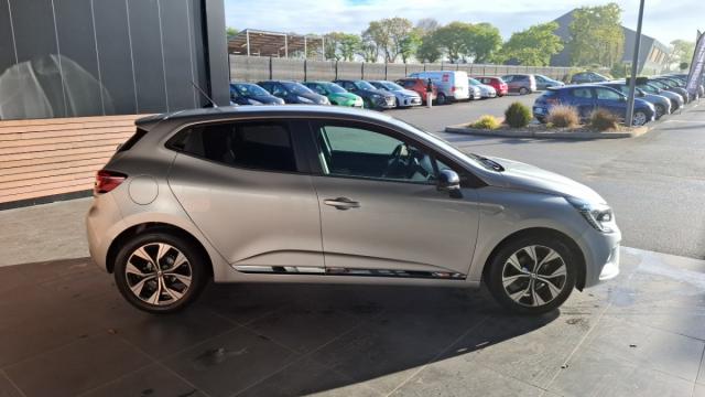 Renault Clio image 2