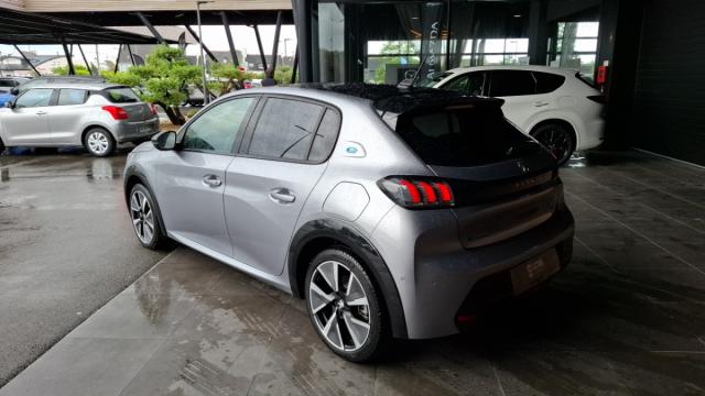 Peugeot 208 image 6
