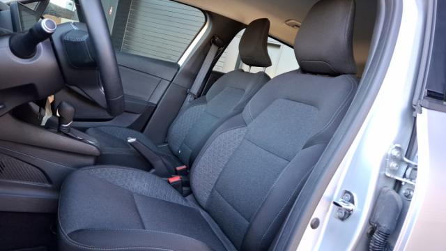 Renault Clio image 8
