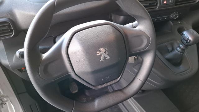 Peugeot Partner image 4