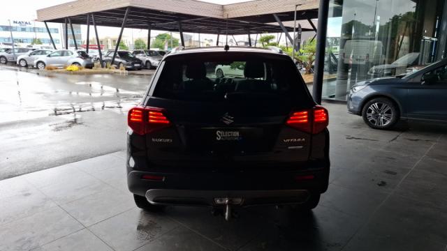 Suzuki Vitara image 8