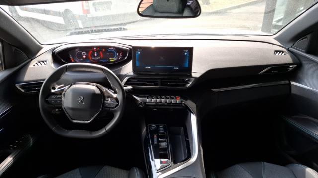 Peugeot 5008 image 2