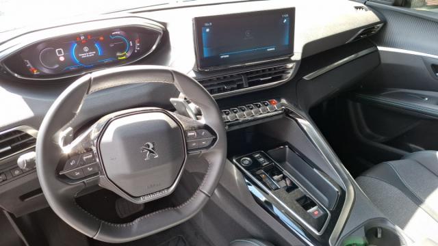 Peugeot 5008 image 3