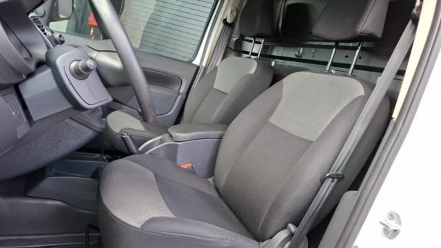 Renault Kangoo Express image 4